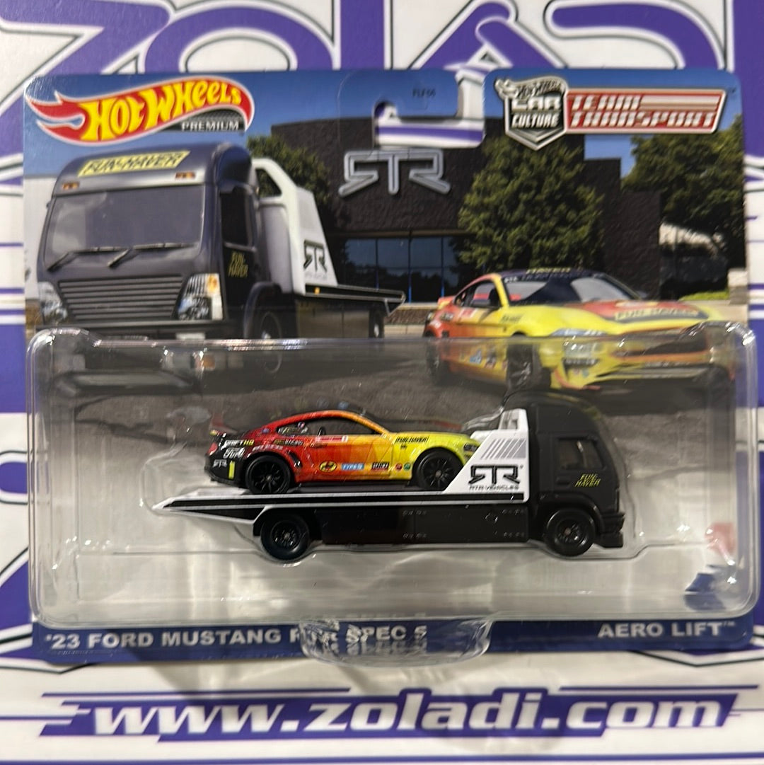 HKF39 Mustang Team Transport Hot Wheels