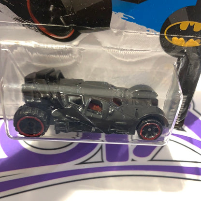 DHT17  The Dart Knight Batmobile