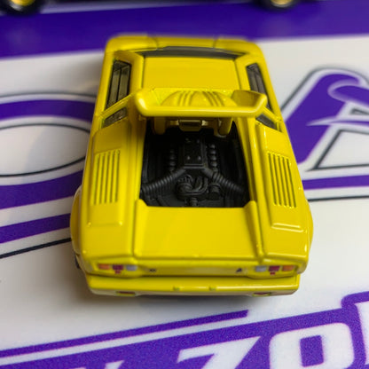 LAMBORGHINI COUNTACH 25TH AND TOMICA TRUCK