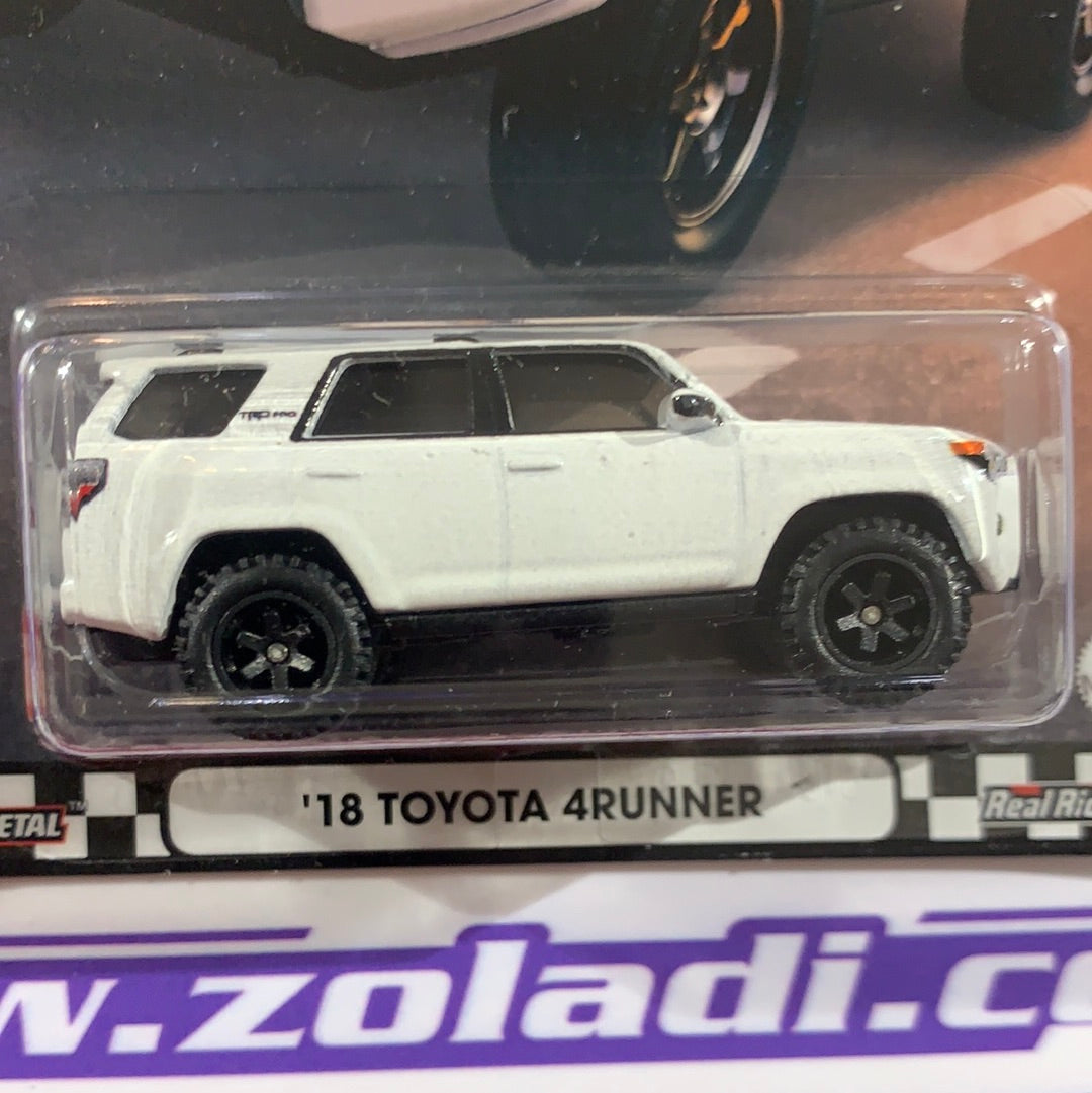 WHITE Toyota 4Runner