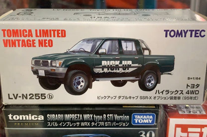 Toyota Hilux Tomitec Takara Tomy