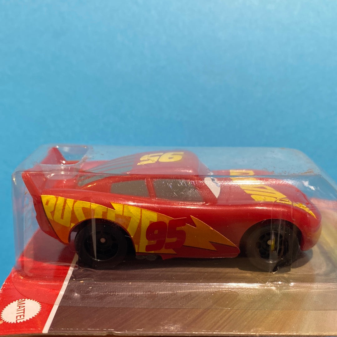 GYY44 CARS RUSTEZE RACING CENTER LIGHTING MCQUEEN