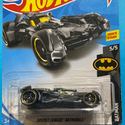 FYB92 JUSTICE LEAGUE BATMOBILE