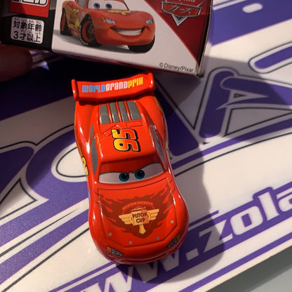 C-15 Lighning Mc Queen The Cars Dream Tomica