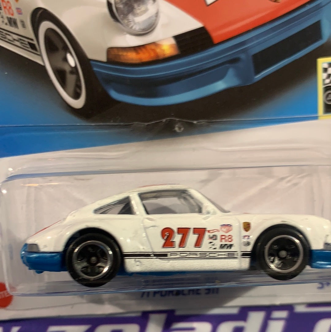 HKH06 Porsche 911