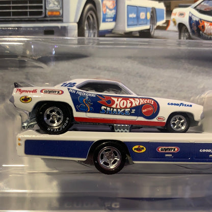 Plymouth Cuda Retro Rig Team Transport Hot Wheels