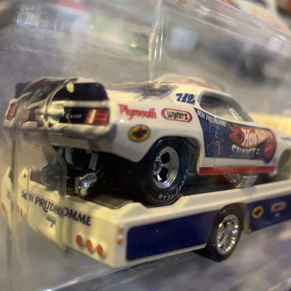 Plymouth Cuda Retro Rig Team Transport Hot Wheels