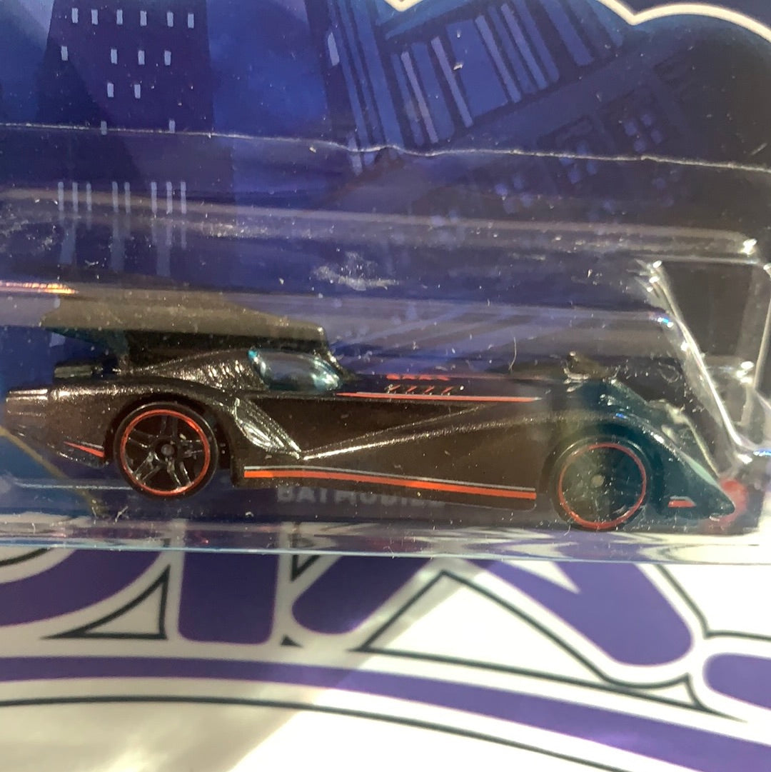 HLK61 Batman Batmobile